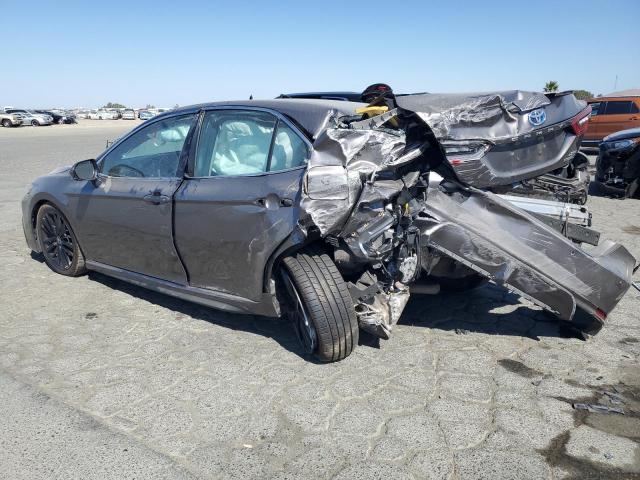 4T1K31AK6PU615026 - 2023 TOYOTA CAMRY XSE Silber Foto 2