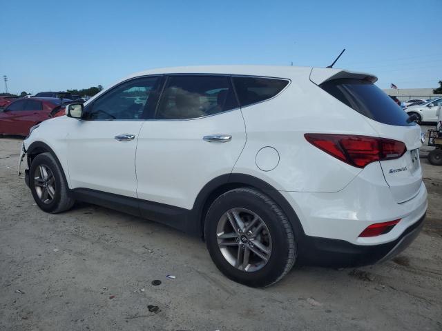 5NMZTDLB9JH060718 - 2018 HYUNDAI SANTA FE S WHITE photo 2