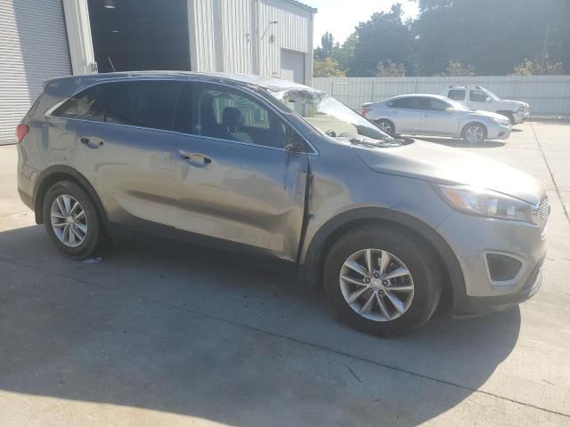 5XYPG4A34JG406563 - 2018 KIA SORENTO LX ნაცრისფერი ფოტო 4