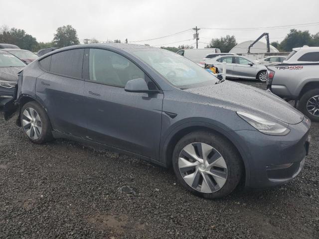 5YJYGDEE3LF013549 - 2020 TESLA MODEL Y GRAY photo 4