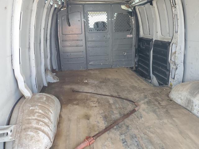 1GCWGFBA9C1192760 - 2012 CHEVROLET EXPRESS G2 Белый фото 10