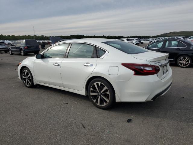 1N4AL3AP4JC177200 - 2018 NISSAN ALTIMA 2.5 Weiß Foto 2