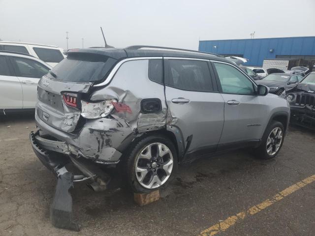 3C4NJDCB6JT403301 - 2018 JEEP COMPASS LIMITED SILVER photo 3