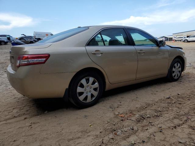 4T1BF3EK9AU023625 - 2010 TOYOTA CAMRY BASE GOLD photo 3