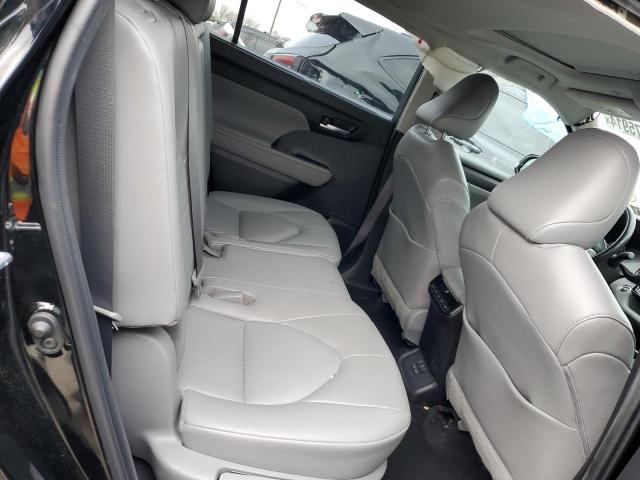 5TDGZRBH3NS570302 - 2022 TOYOTA HIGHLANDER XLE BLACK photo 11