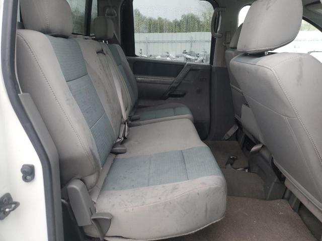 1N6BA07B97N246715 - 2007 NISSAN TITAN XE WHITE photo 10
