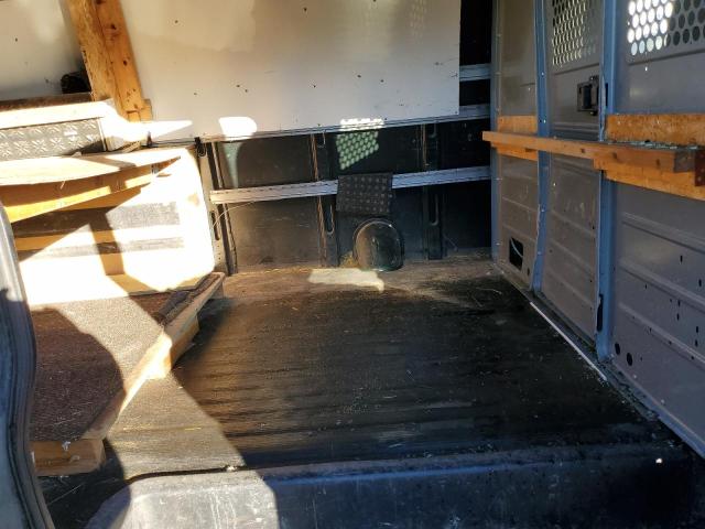 1GCZGFAA6A1119339 - 2010 CHEVROLET EXPRESS G2 GREEN photo 11