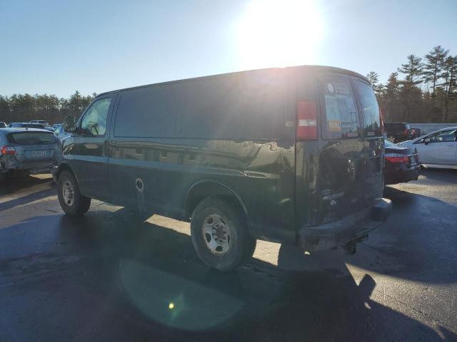 1GCZGFAA6A1119339 - 2010 CHEVROLET EXPRESS G2 GREEN photo 2