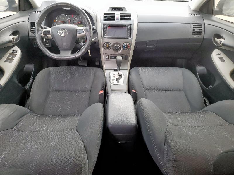 2T1BU4EE7CC912076 - 2012 TOYOTA COROLLA BASE Schwarz Foto 8