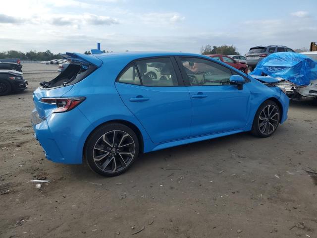 JTNK4RBE9K3053237 - 2019 TOYOTA COROLLA SE Niebieski zdjęcie 3