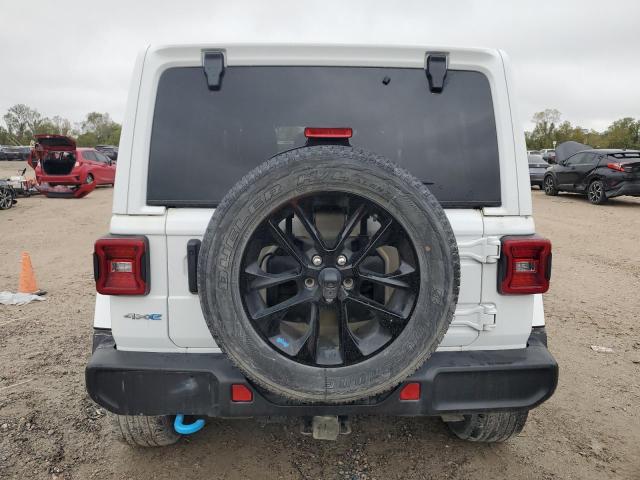 1C4JJXP61NW197902 - 2022 JEEP WRANGLER U SAHARA 4XE WHITE photo 6