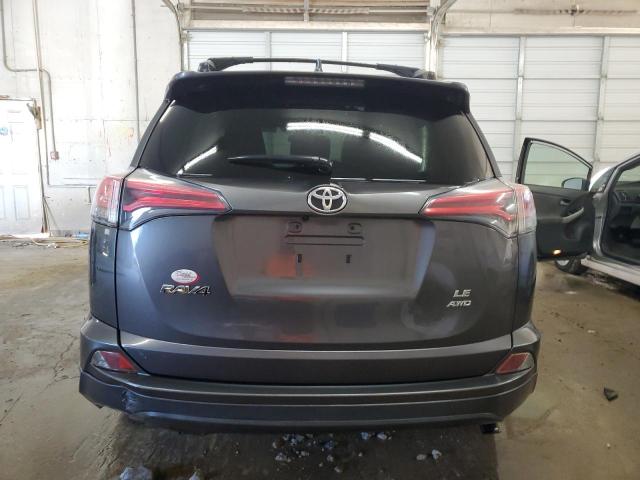 JTMBFREV6HJ152578 - 2017 TOYOTA RAV4 LE Сірий фото 6