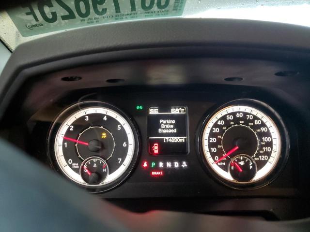 1C6RR7GG5JS106501 - 2018 RAM 1500 SLT Сріблястий фото 9