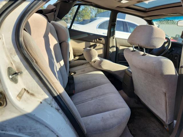 JT2BF12K4T0134017 - 1996 TOYOTA CAMRY LE WHITE photo 10