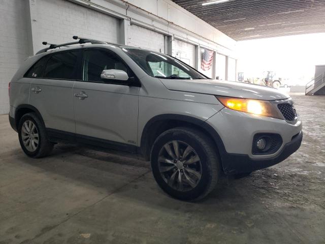 5XYKUDA20BG058515 - 2011 KIA SORENTO EX SILVER photo 4