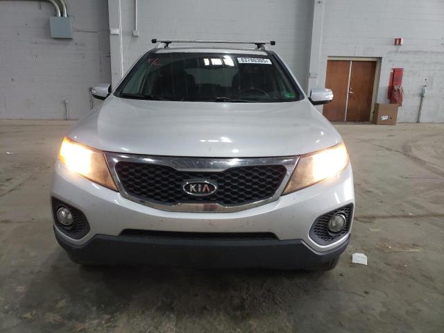 5XYKUDA20BG058515 - 2011 KIA SORENTO EX SILVER photo 5