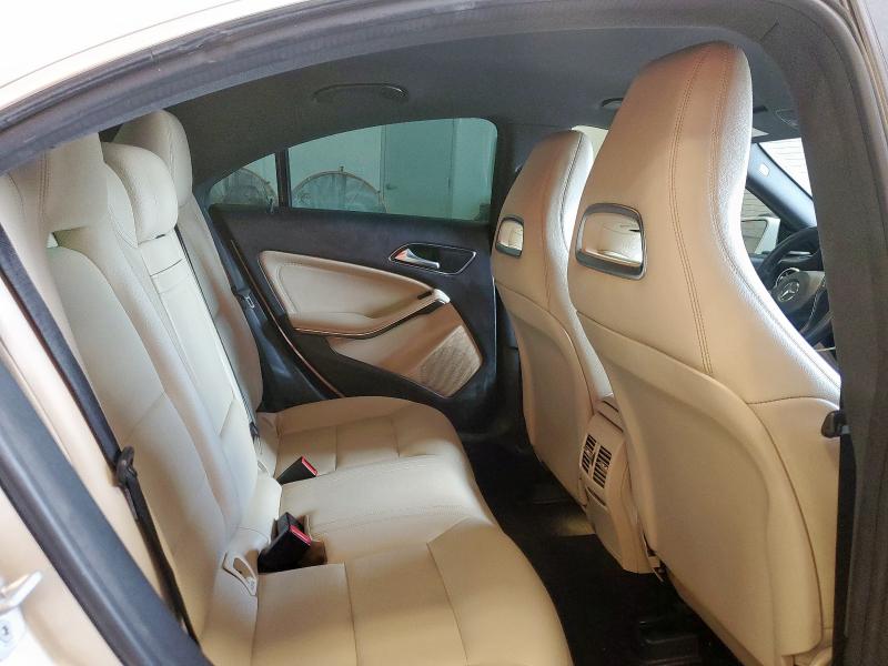 WDDSJ4EB1GN328666 - 2016 MERCEDES-BENZ CLA 250 WHITE photo 10