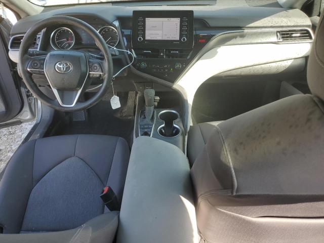 4T1C11BK5PU101158 - 2023 TOYOTA CAMRY LE Күміс фото 8