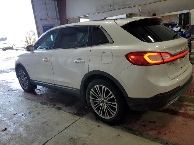 2LMTJ8LR7GBL39589 - 2016 LINCOLN MKX RESERVE WHITE photo 2