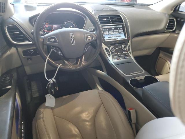 2LMTJ8LR7GBL39589 - 2016 LINCOLN MKX RESERVE WHITE photo 8