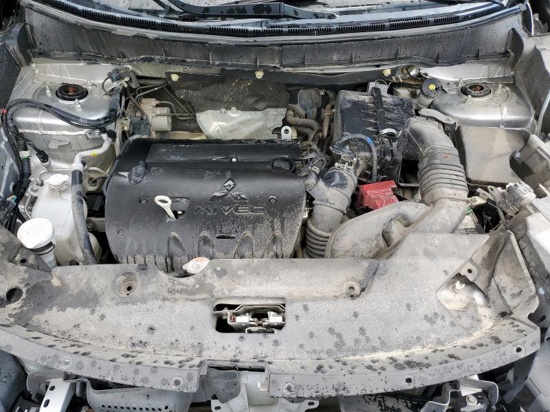 JA4APVAU9MU012039 - 2021 MITSUBISHI OUTLANDER SE 银色 照片 11