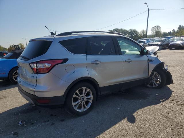 1FMCU0HD9JUB08289 - 2018 FORD ESCAPE SEL 银色 照片 3