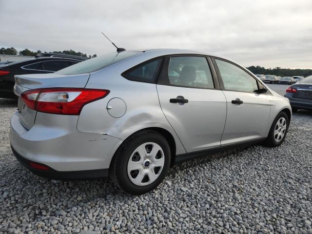 1FAHP3E28CL287574 - 2012 FORD FOCUS S SILVER photo 3