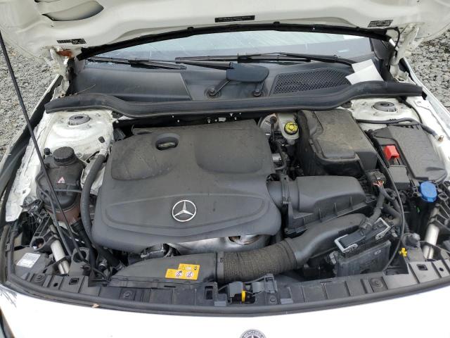 WDCTG4EB1JJ476239 - 2018 MERCEDES-BENZ GLA 250 Ақ фото 12
