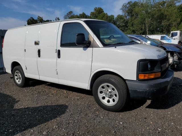1GCSGAFX1B1131532 - 2011 CHEVROLET EXPRESS G1 Blanc photo 4