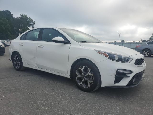 3KPF24AD9KE057871 - 2019 KIA FORTE FE თეთრი ფოტო 4