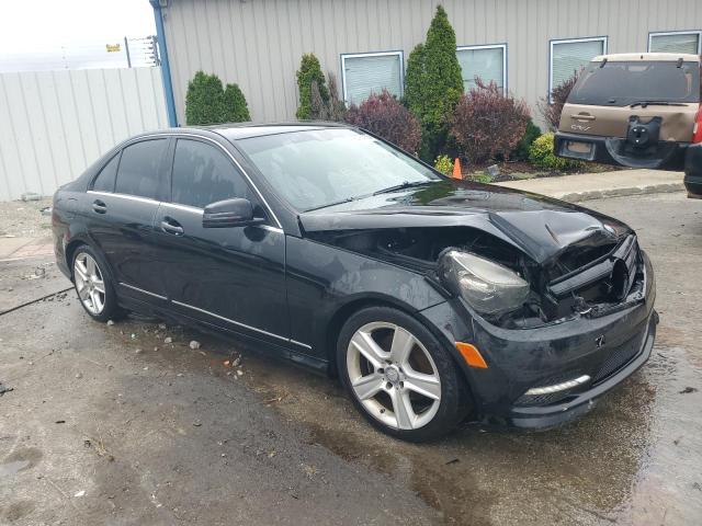 WDDGF8BB9BR179623 - 2011 MERCEDES-BENZ C 300 4MATIC BLACK photo 4