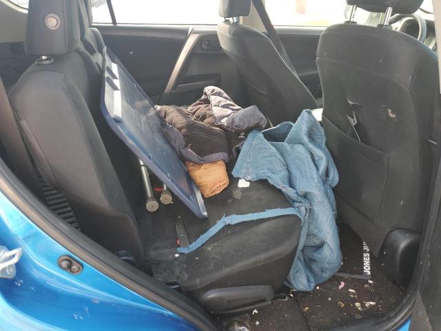 JTMZFREV7JJ740445 - 2018 TOYOTA RAV4 LE ლურჯი ფოტო 11