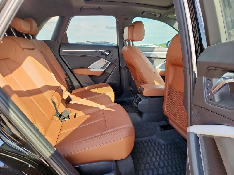 WA1AECF35L1122046 - 2020 AUDI Q3 PREMIUM BLACK photo 11