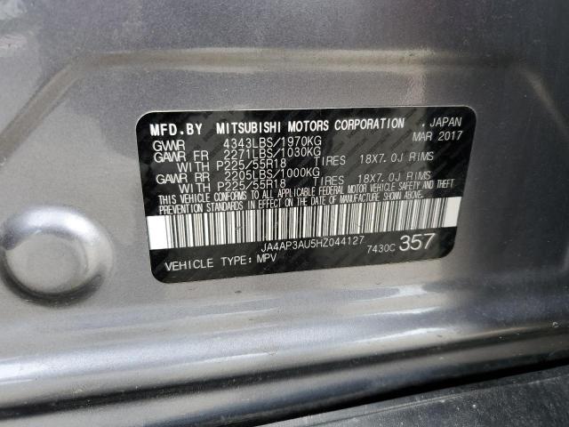JA4AP3AU5HZ044127 - 2017 MITSUBISHI OUTLANDER ES SILVER photo 13