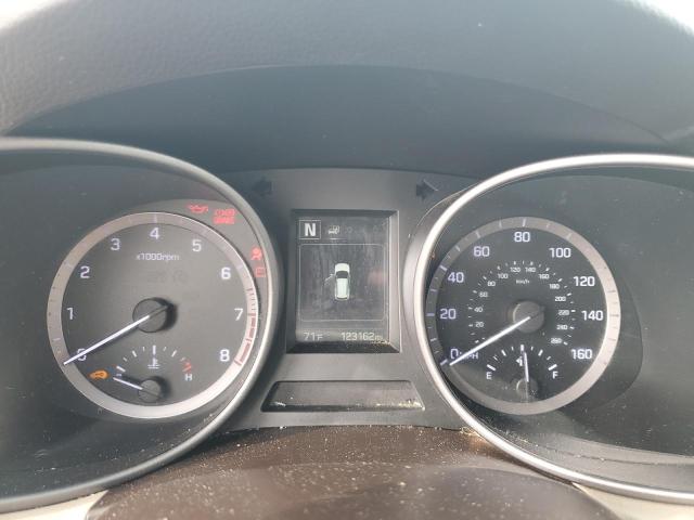 5XYZUDLB6JG559712 - 2018 HYUNDAI SANTA FE S GRAY photo 9