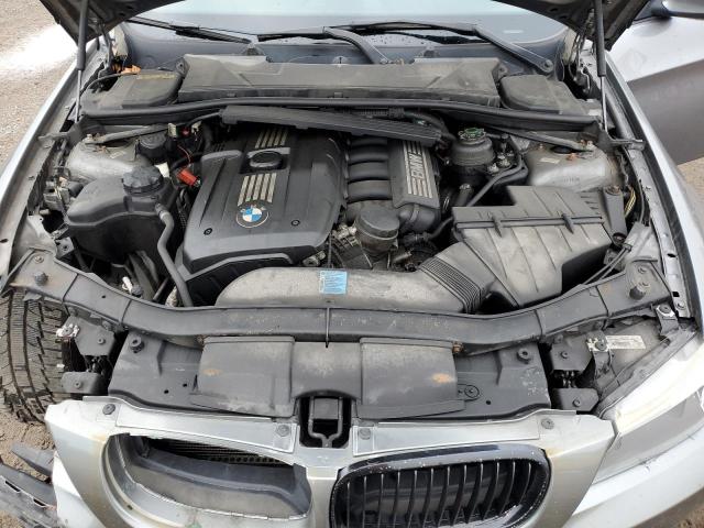 WBAPG7G58BNN18042 - 2011 BMW 323 I GRAY photo 11