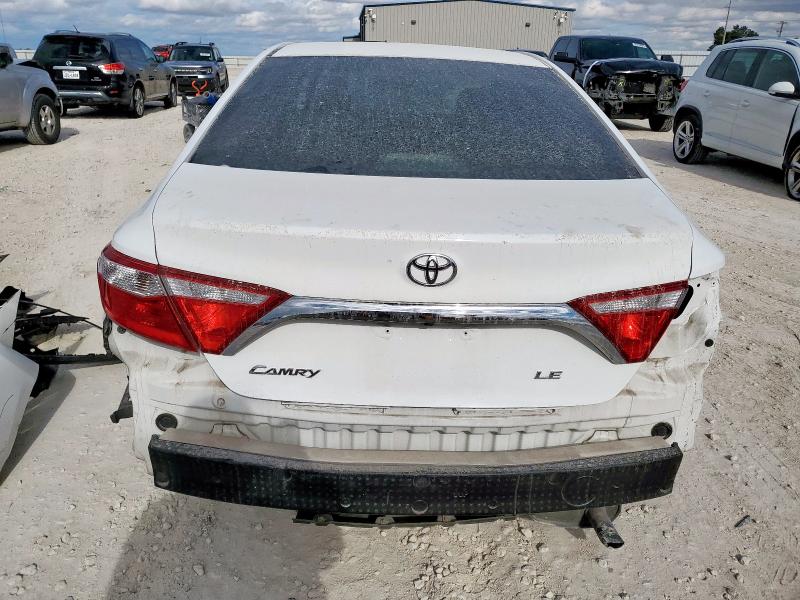 4T4BF1FK5GR555052 - 2016 TOYOTA CAMRY LE WHITE photo 6