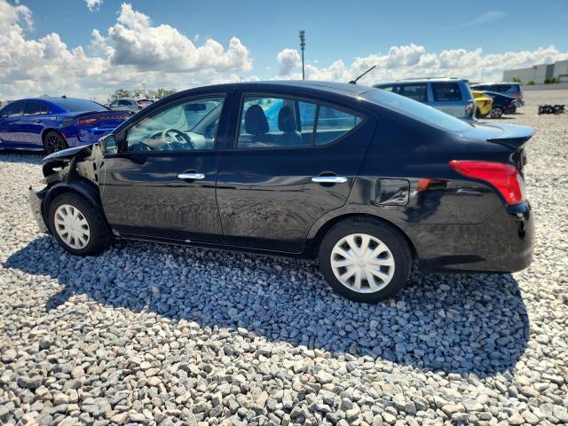 3N1CN7AP2JL822485 - 2018 NISSAN VERSA S Qara foto 2
