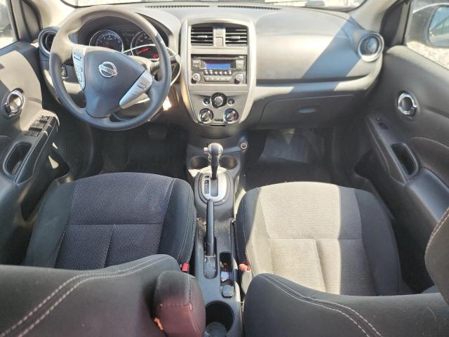 3N1CN7AP2JL822485 - 2018 NISSAN VERSA S Qara foto 8