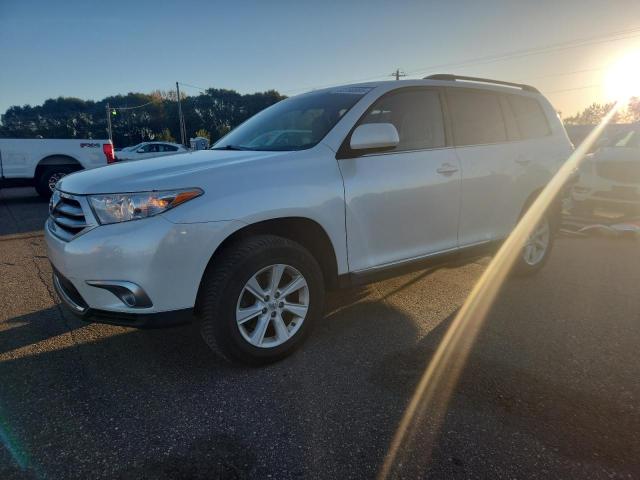 2013 TOYOTA HIGHLANDER BASE, 