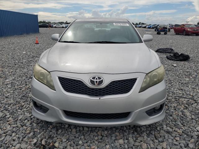 4T1BF3EK9AU102227 - 2010 TOYOTA CAMRY BASE ვერცხლისფერი ფოტო 5