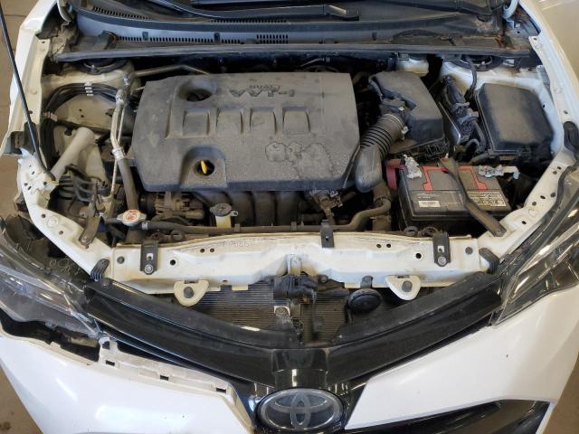 2T1BURHE5JC988918 - 2018 TOYOTA COROLLA L Білий фото 11