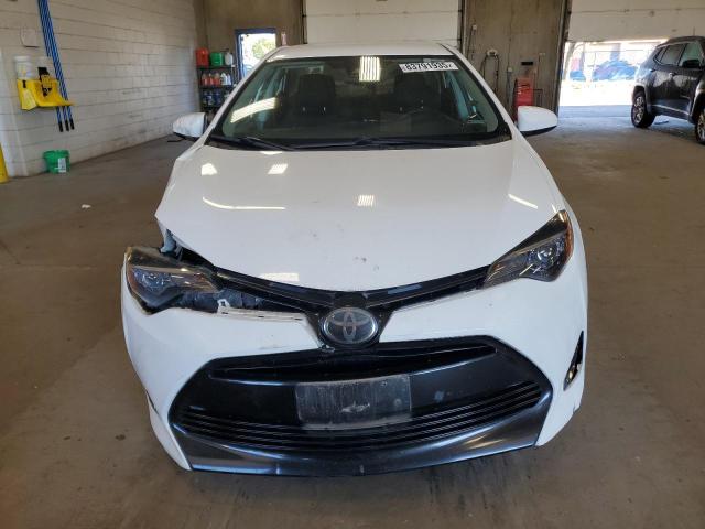 2T1BURHE5JC988918 - 2018 TOYOTA COROLLA L Білий фото 5