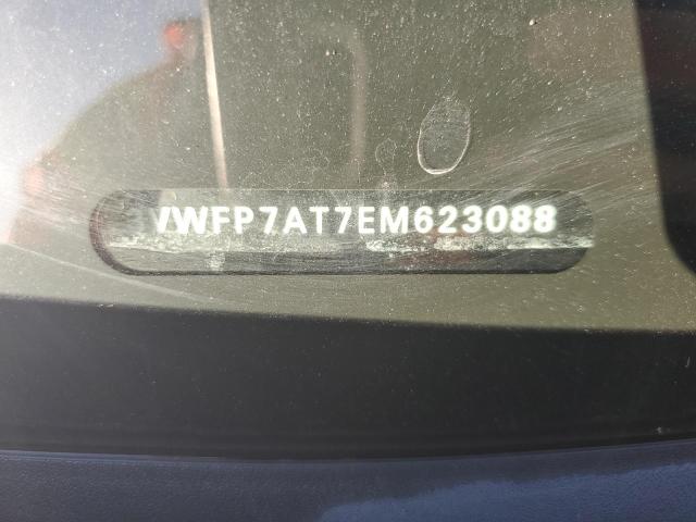 3VWFP7AT7EM623088 - 2014 VOLKSWAGEN BEETLE 灰色 照片 13