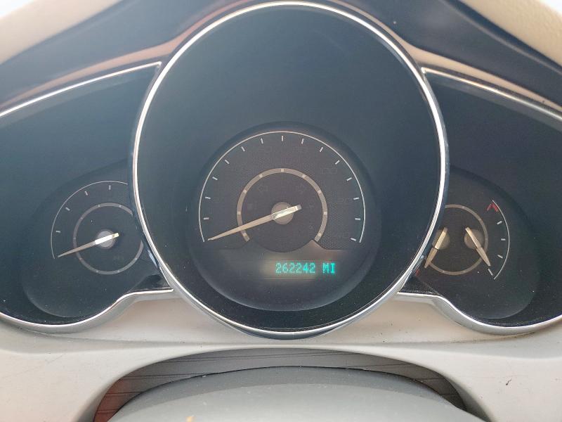 1G1ZA5EU6CF399360 - 2012 CHEVROLET MALIBU LS SILVER photo 9