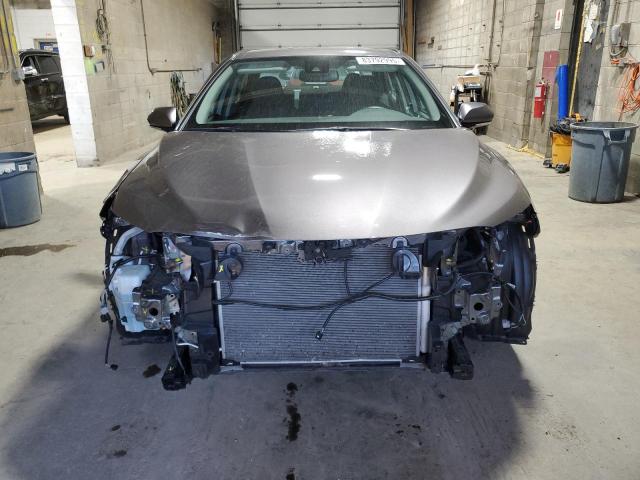 4T1R11AK5NU070454 - 2022 TOYOTA CAMRY LE GRAY photo 5