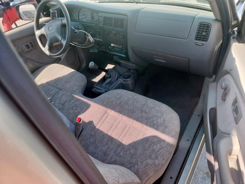 5TENL42N52Z144191 - 2002 TOYOTA TACOMA 银色 照片 8