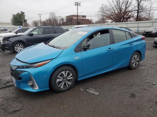 JTDKARFP9H3042854 - 2017 TOYOTA PRIUS PRIM 蓝色 照片 1