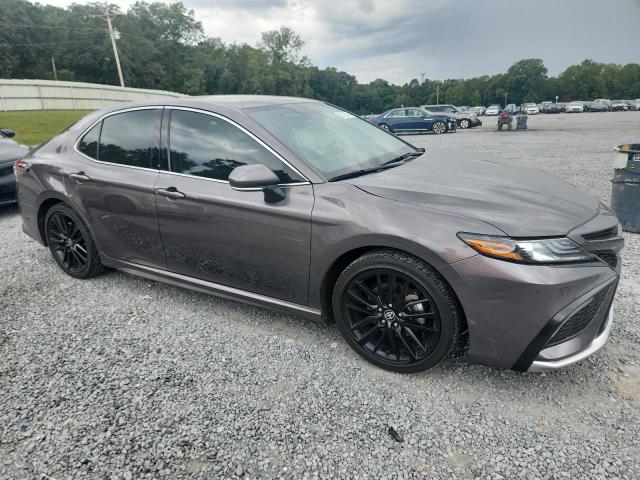 4T1K61AK4RU848817 - 2024 TOYOTA CAMRY XSE GRAY photo 4