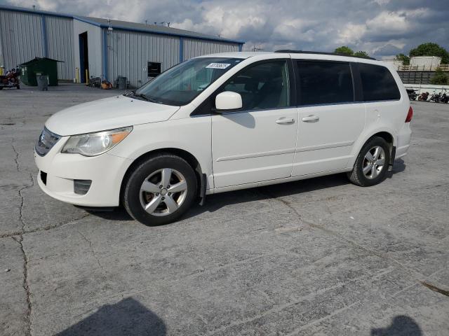 2011 VOLKSWAGEN ROUTAN SE, 
